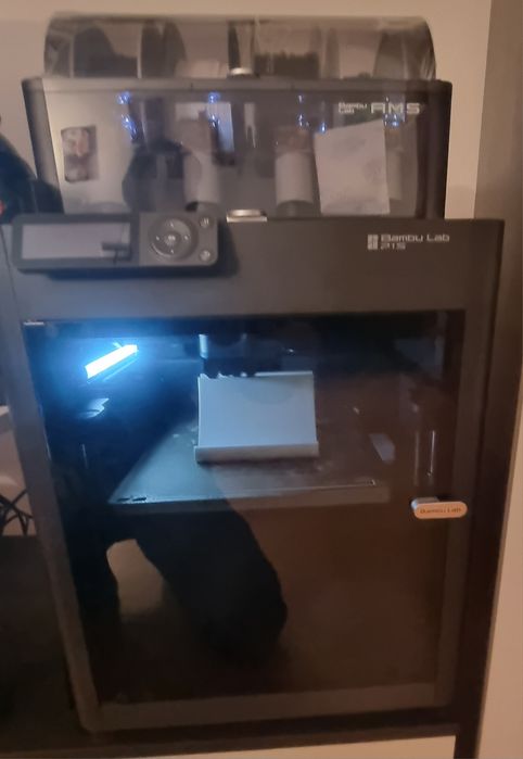 Imprimanta 3d bambu lab p1s cu ams