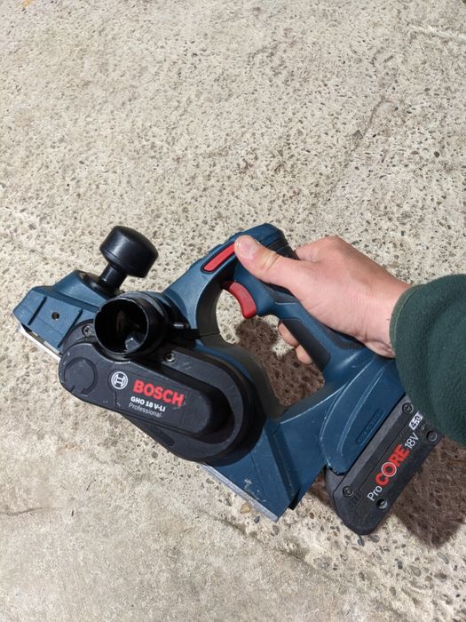 Rindea Bosch GHO 18 V LI Professional cu acumulator