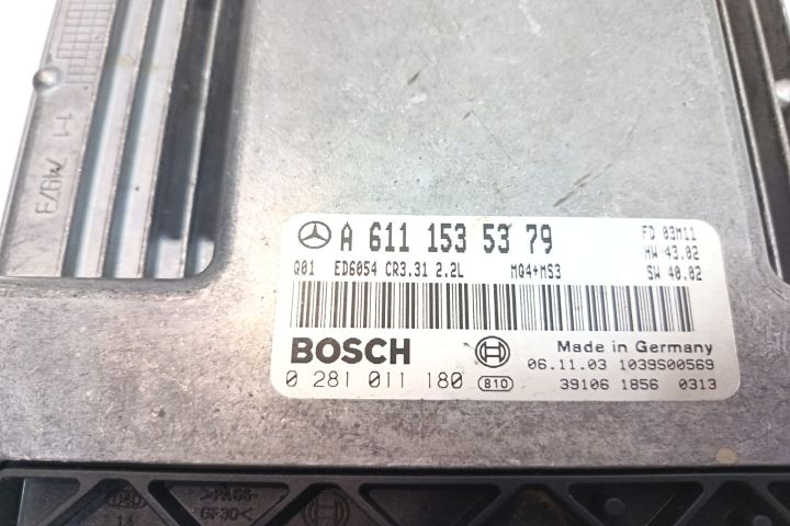 Calculator motor ECU Bosch A6111535379 Mercedes-Benz Vito W639