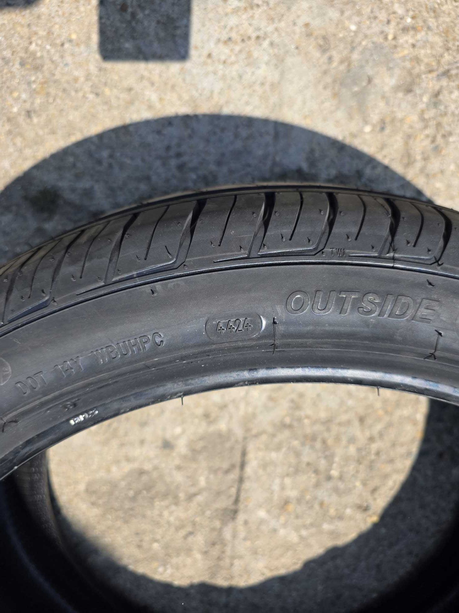 Anvelope noi vara Fortune 245/40R19 275/35R19