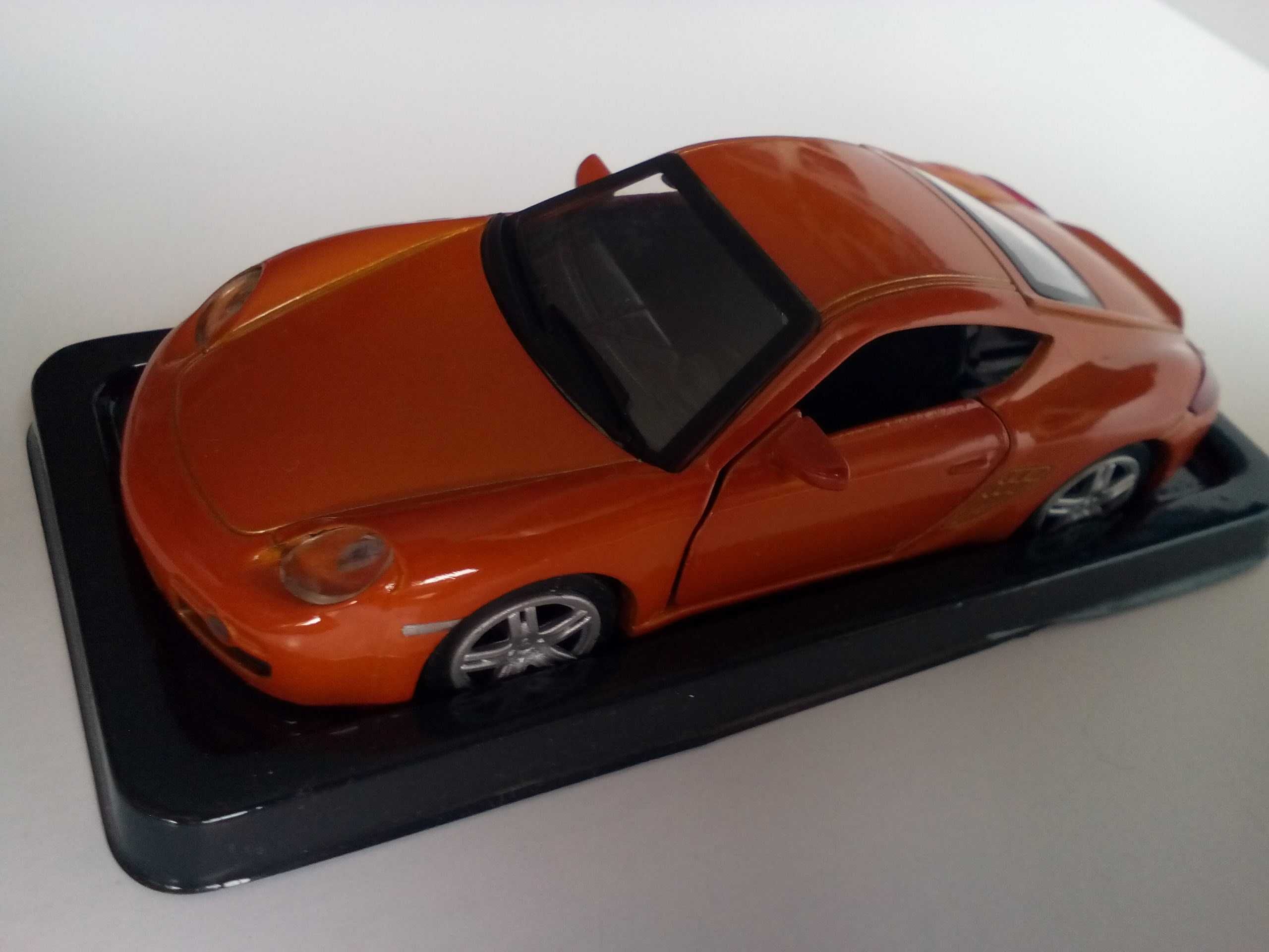 Колички макети мащаб 1/43 модели автомобили автобуси Икарус Porsche
