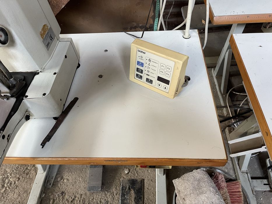 Vand masini de cusut ,de surfilat,masa de calcat profesionale trifazic