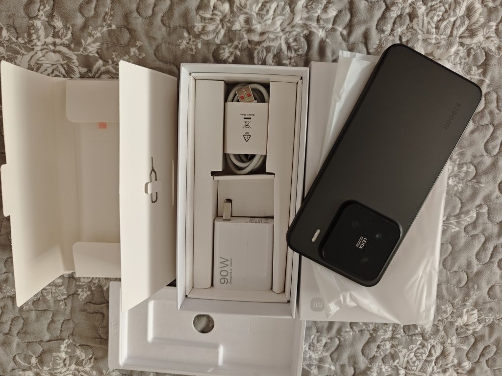 Нов Xiaomi 15 12/256GB Black