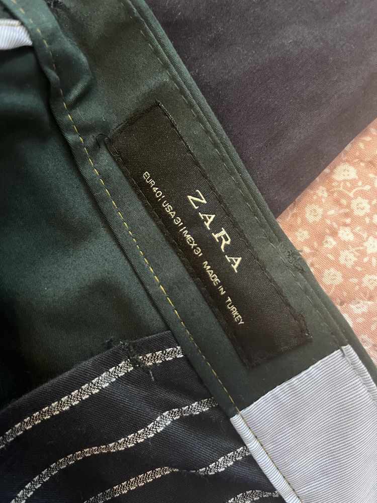 Pantaloni barbat zara