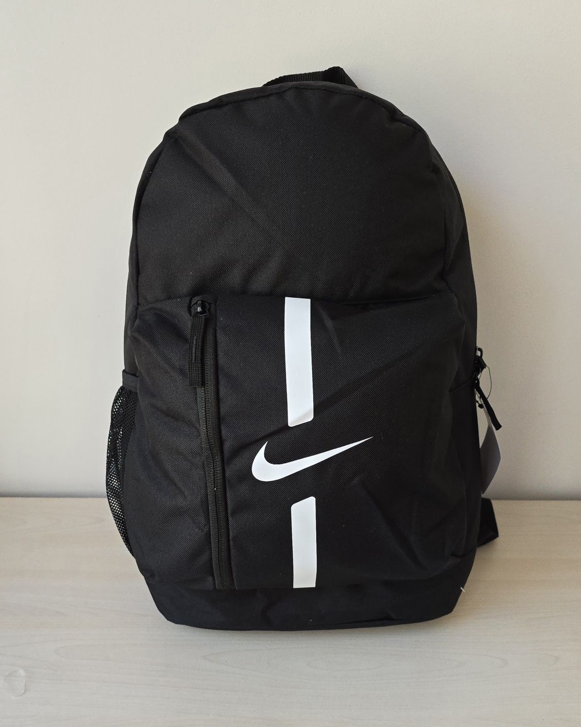 Раница Nike черна и розова