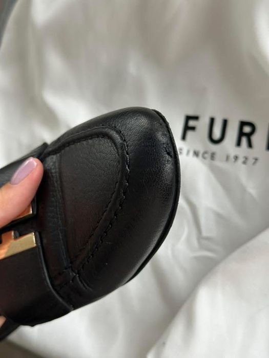 Лоуфъри  кожа FURLA