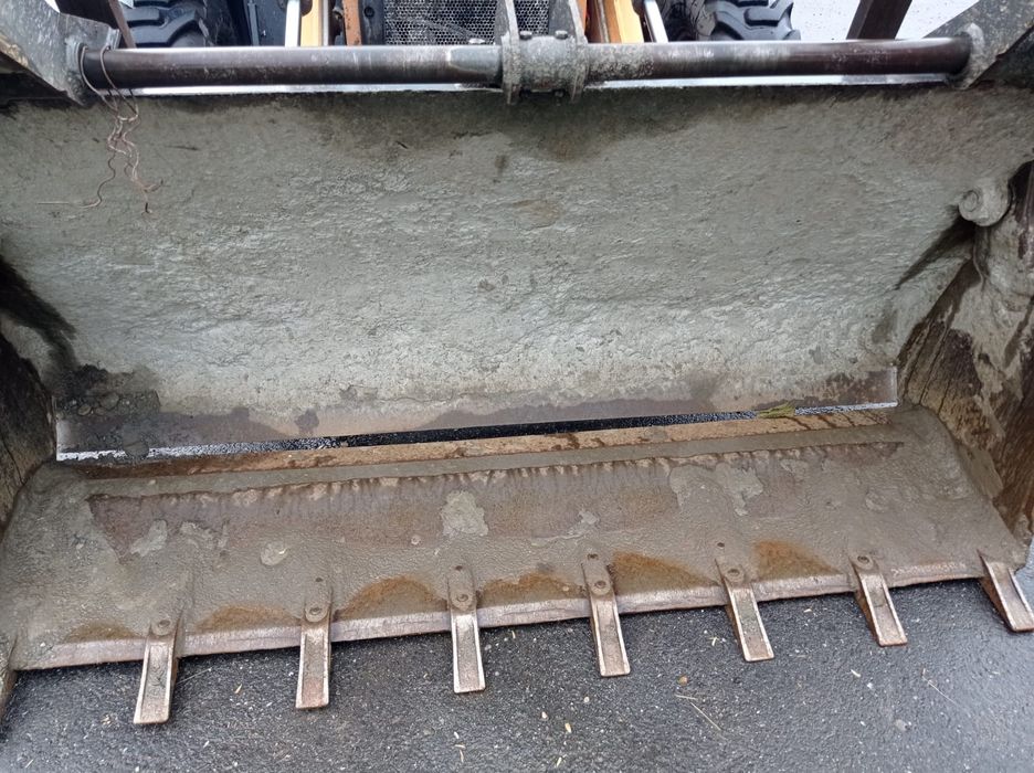 Buldoexcavator CASE 580ST