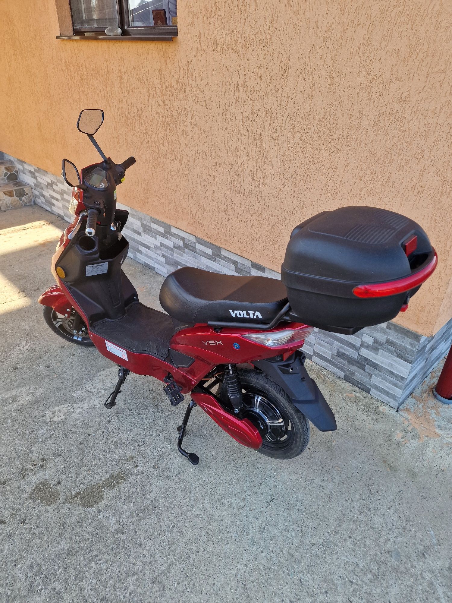 Vand Scuter Electric