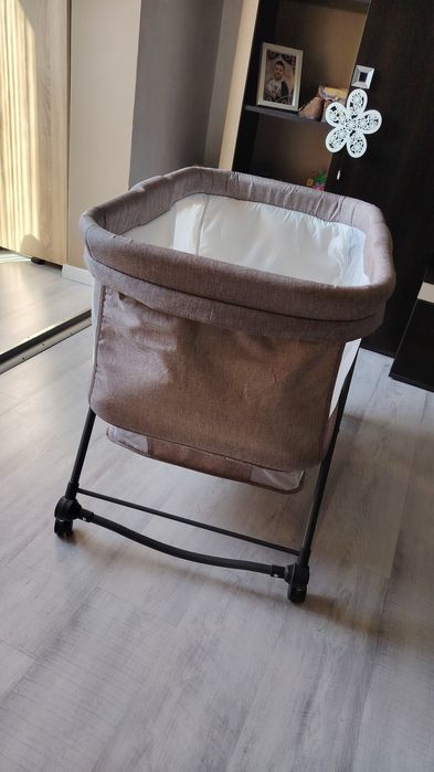 Vând pătuț folosit o singura dată