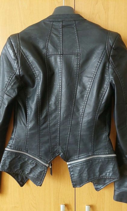 Дамско кожено яке