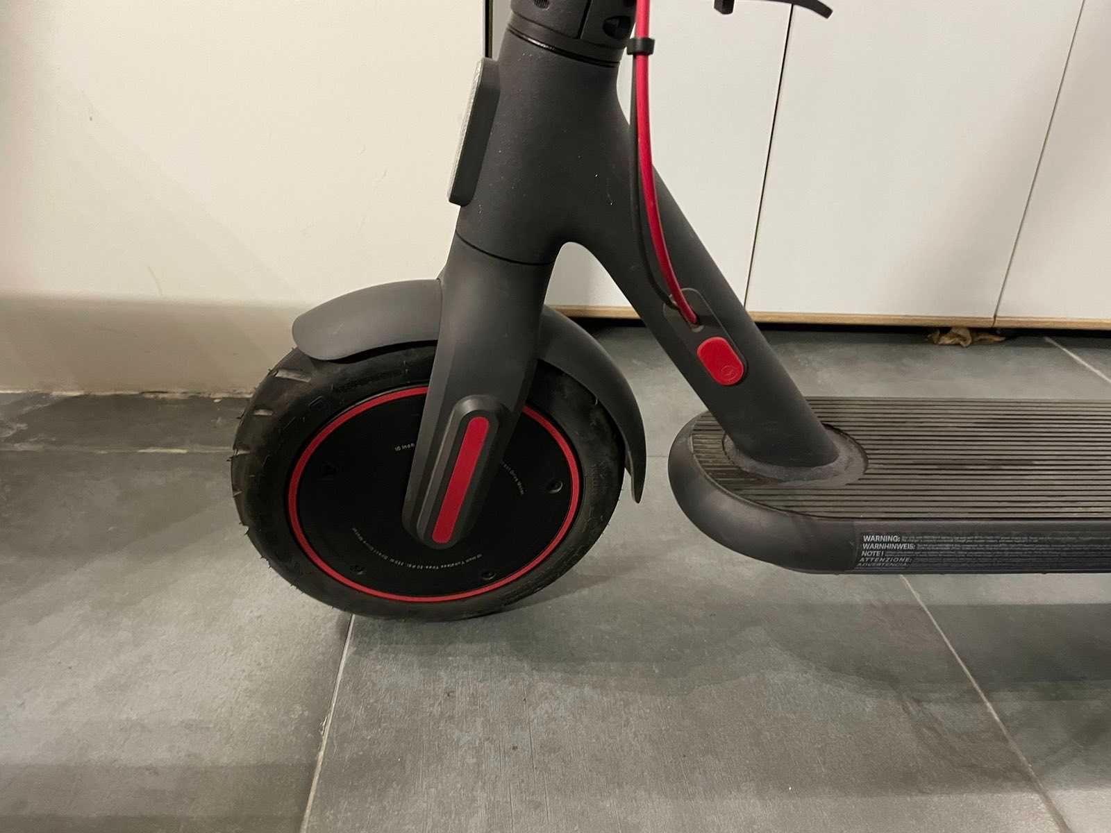 Тротинетка Xiaomi Electric Scooter 4 Pro