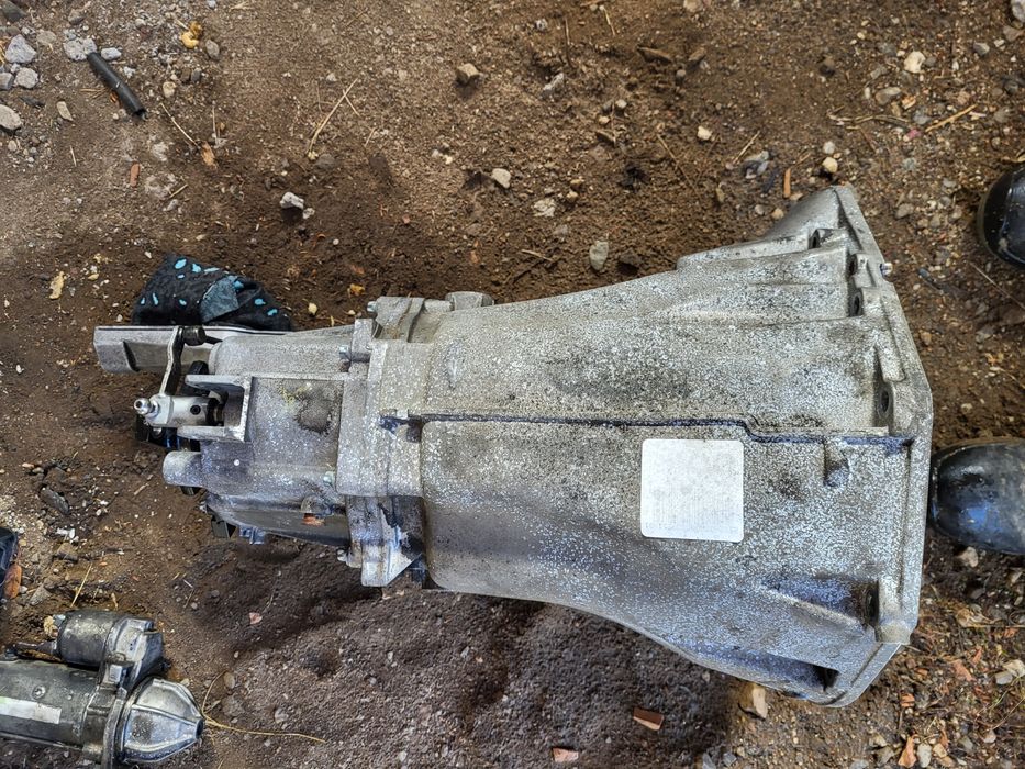 Продавам скорости за мерцедес w203