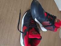 Adidasi Nike teamhustle marime 36 ca noi