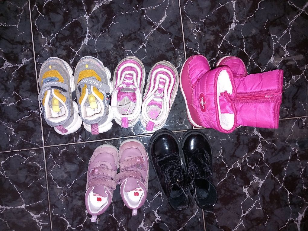 Lot papuci copii  (1-2 ani)