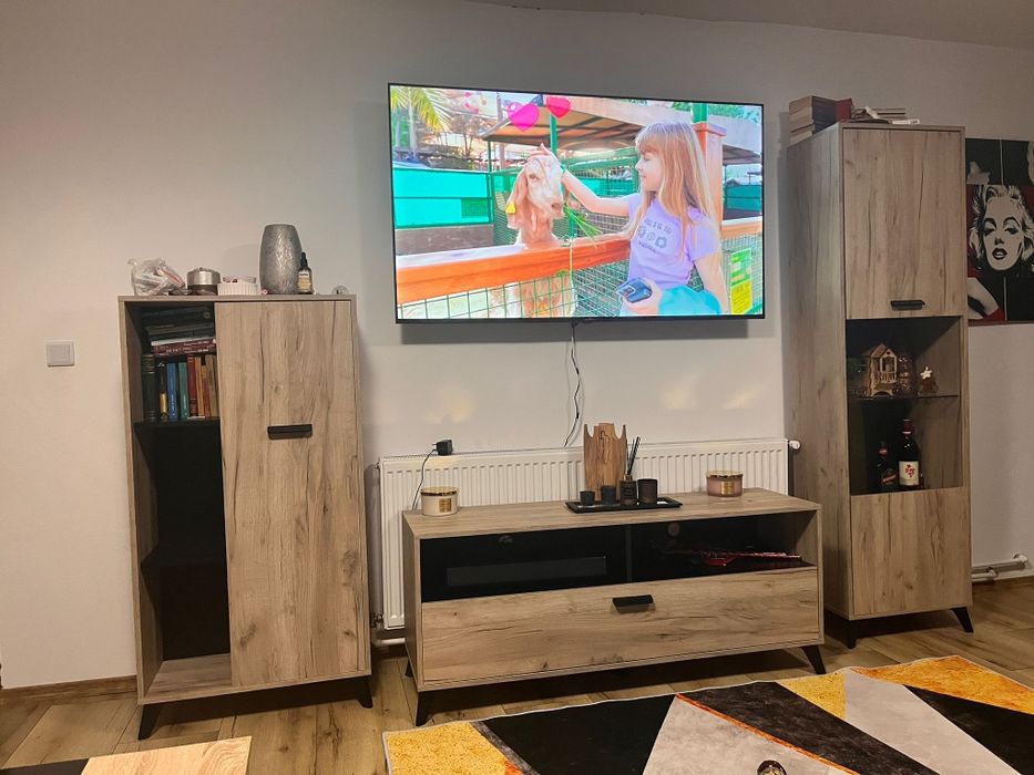 Vând mobila de salon