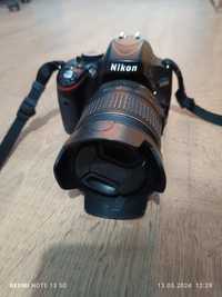Vând Nikon D5100
