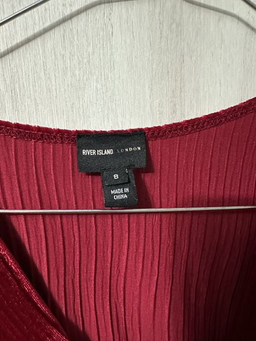 Vand rochie dama ,din catifea ,marimea 34