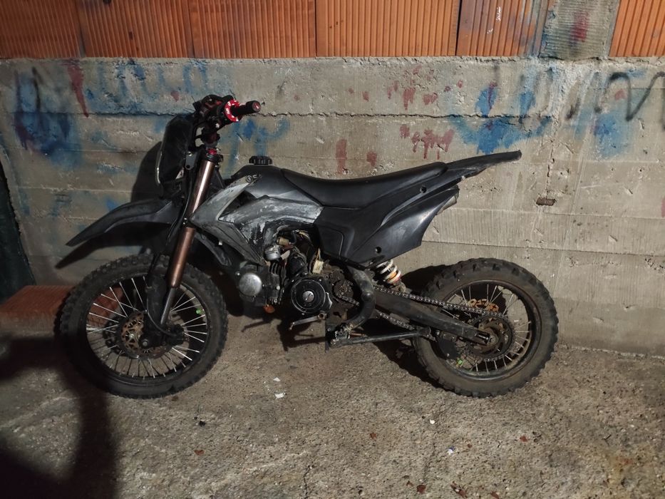 Vând cross kxd 125cc