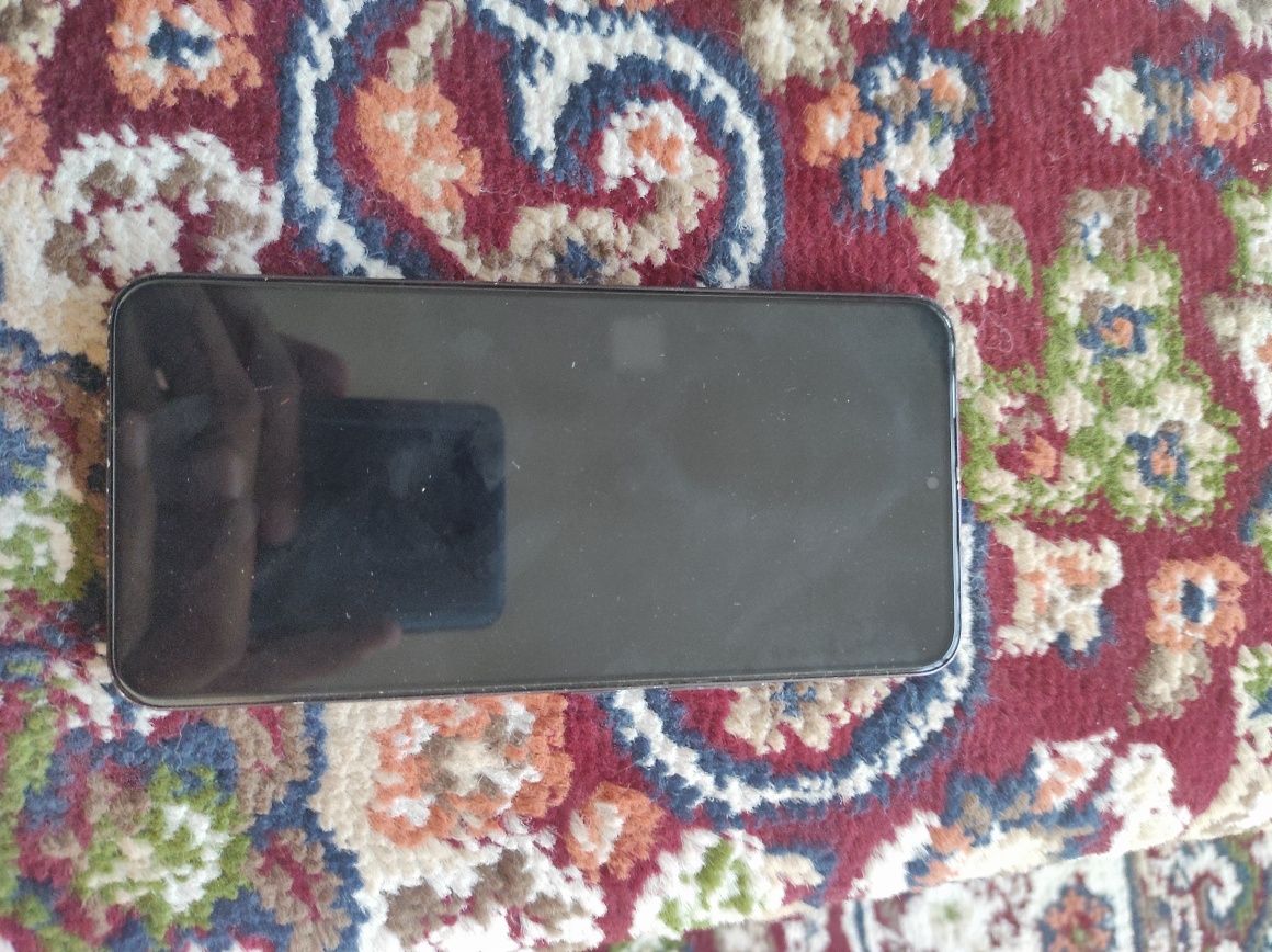 Samsung s22 5G 8/256 GB