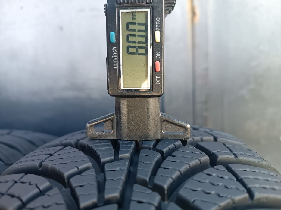 185/60/15 Goodyear