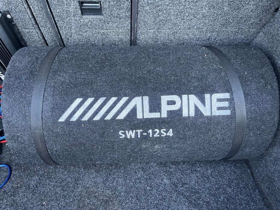 Subwoofer + Amplificator Alpine