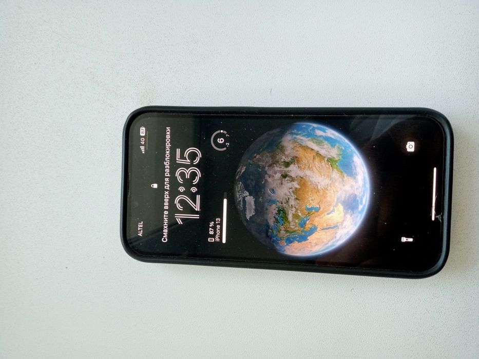 iPhone 13  продам