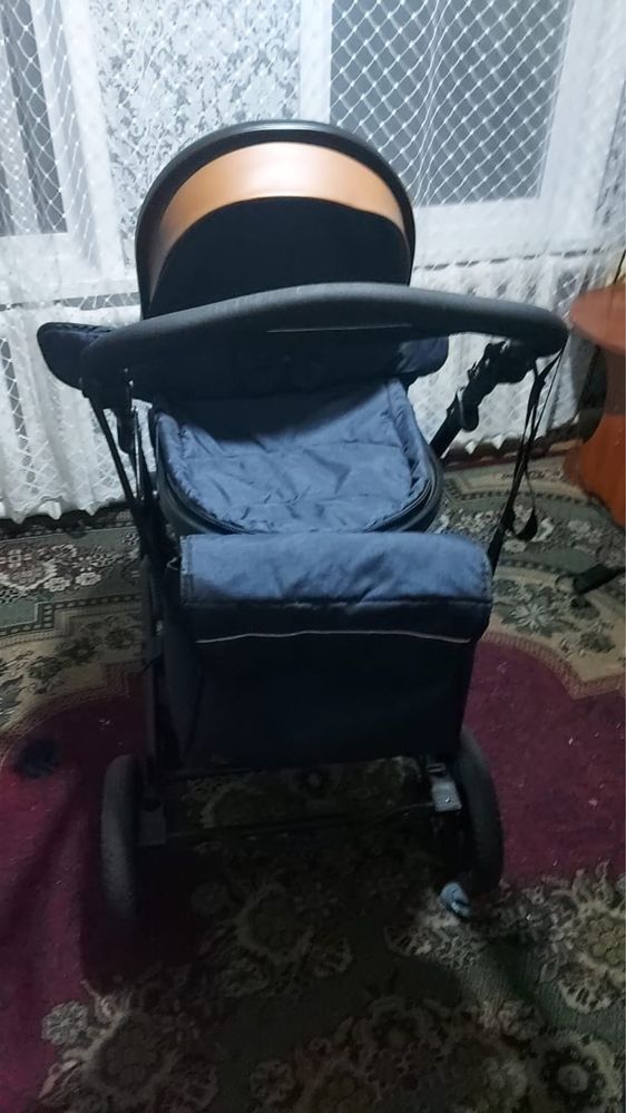 Продам детскую коляску