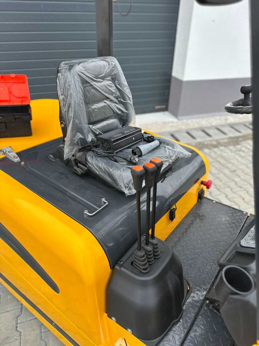Stivuitor Electric 3T • Ridicare 3m • NOU • In Stoc la Sibiu