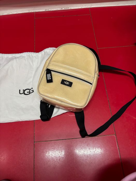 Раница UGG - 80 лв.