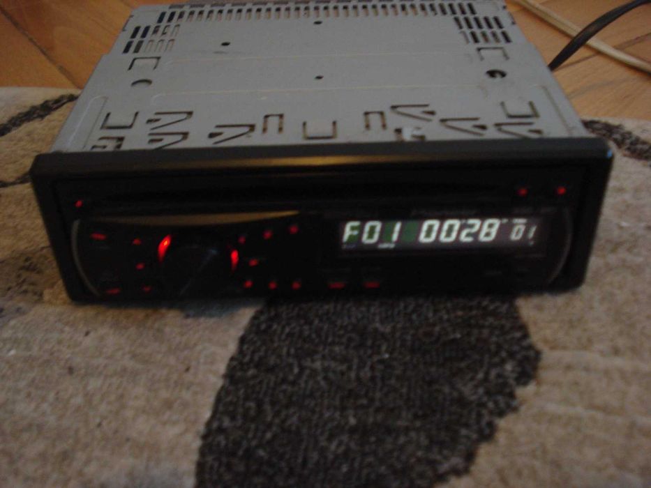 Radio CD player mp3 aux auto Pioneer DEH-1200mp Original