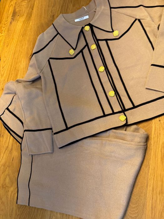 Дамски плетен сет костюм панталон и жилетка