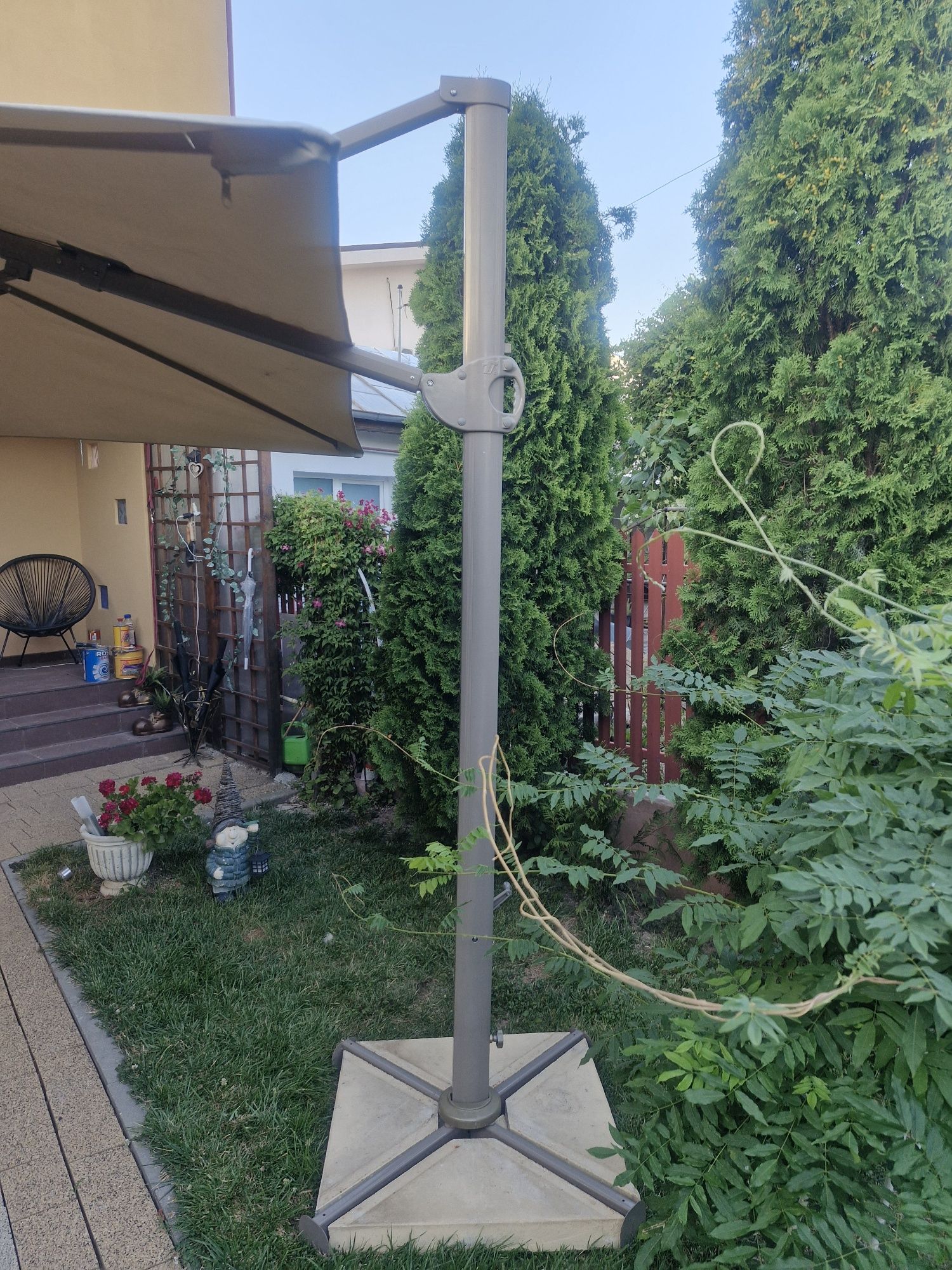 Vand Umbrela, copertina   Gradina 3x3 m