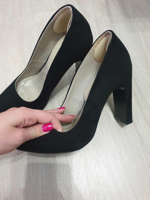 Дарис сникърси  естествена кожа