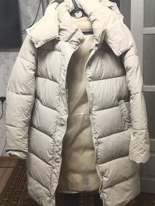 Продам куртки абсолютно всё новое.