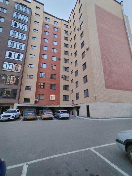 Продам 2 Ком квартиру в центре Назарбаева 101