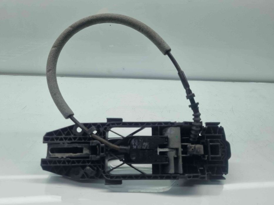 Maner usa stanga fata Volkswagen Golf 6 (5K1) [Fabr 2009-2013]