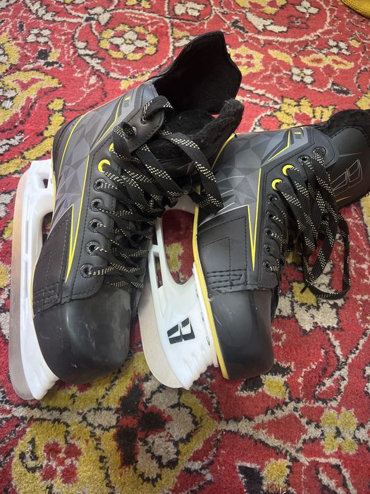 Коньки мужские продам недорого