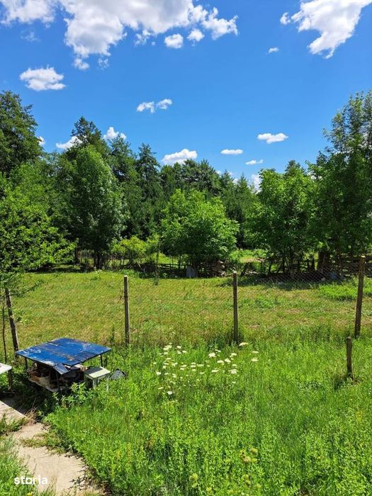 Vanzare teren intravilan+casă bătrânească, zonă turistică, Novac