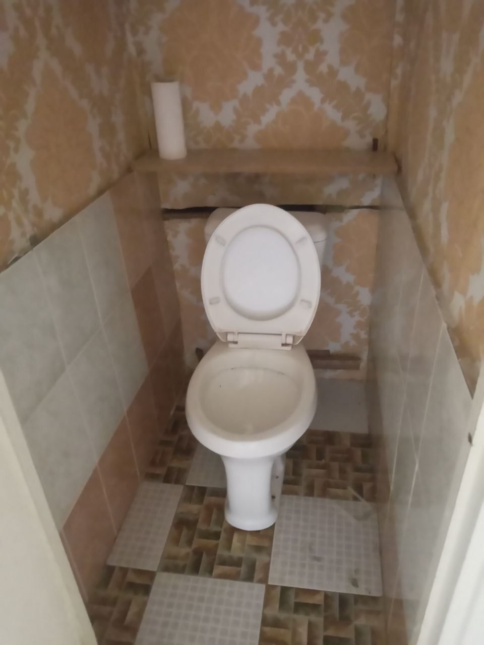 Продаётся квартира 3/2/5 Ахмад Югнаки Без ремонта  78м2 Балкон 2×6