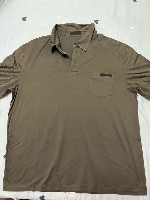tricou prada maro