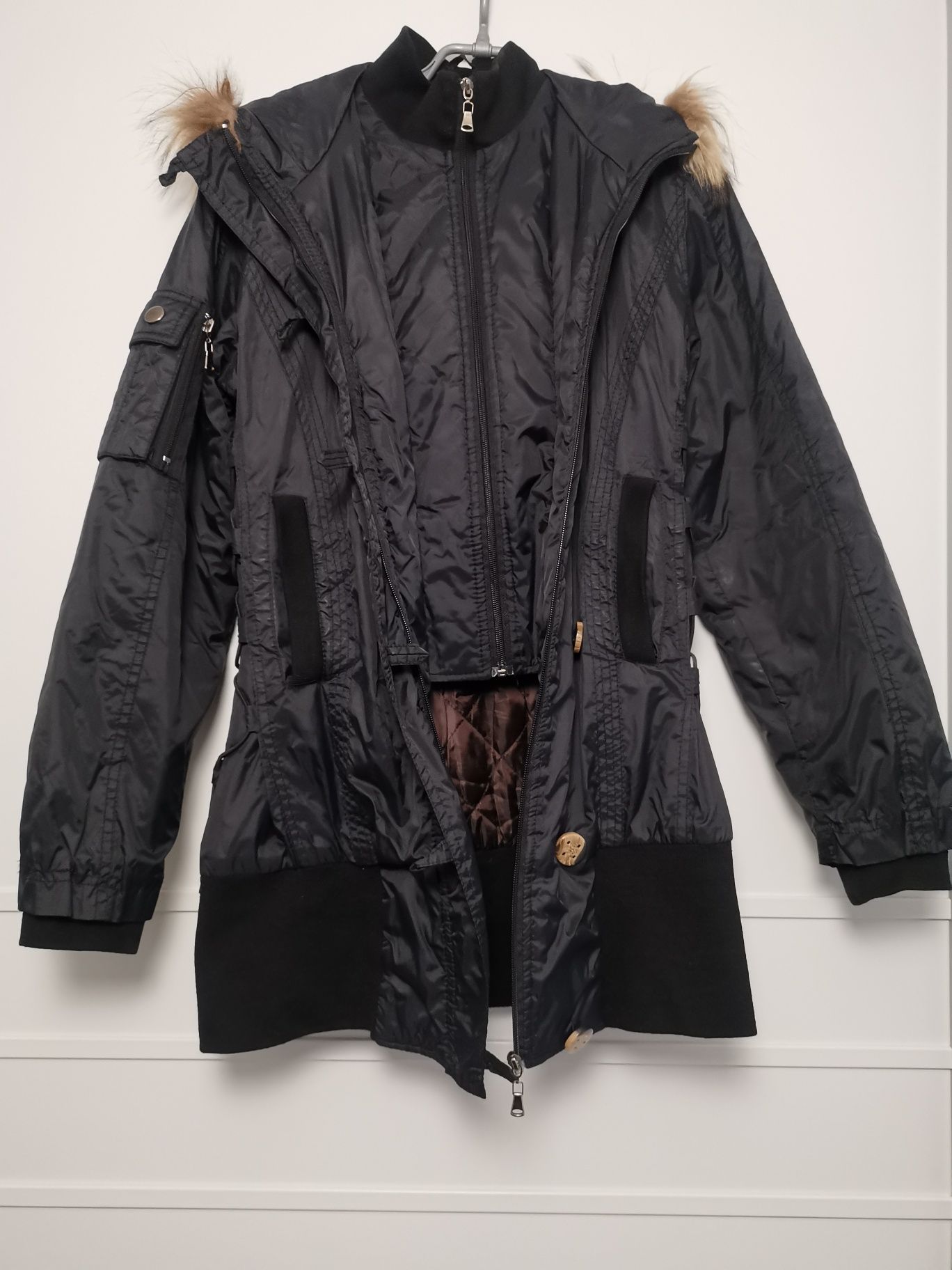 Дамско зимно яке ESPRIT с естествен косъм,  S-M