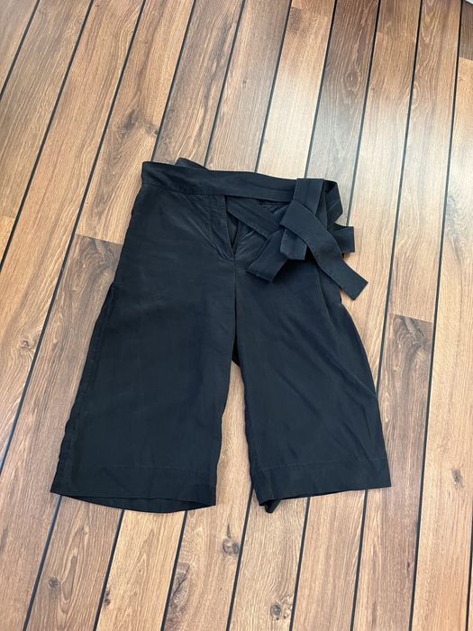 Pantaloni scurti COS din matase