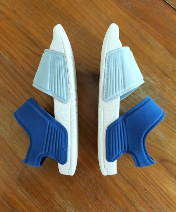 Sandale Adidas marimea 29 int. 18 cm