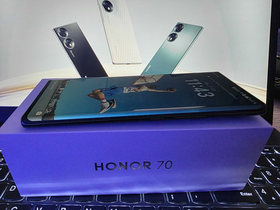 Honor 70 5G 128 GB – stare excelentă, OLED 120 Hz, încărcător original