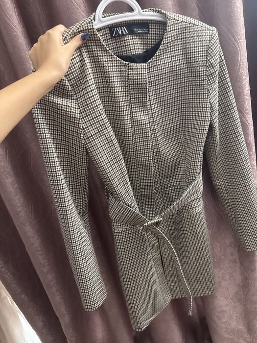 Палто от Zara с коланче