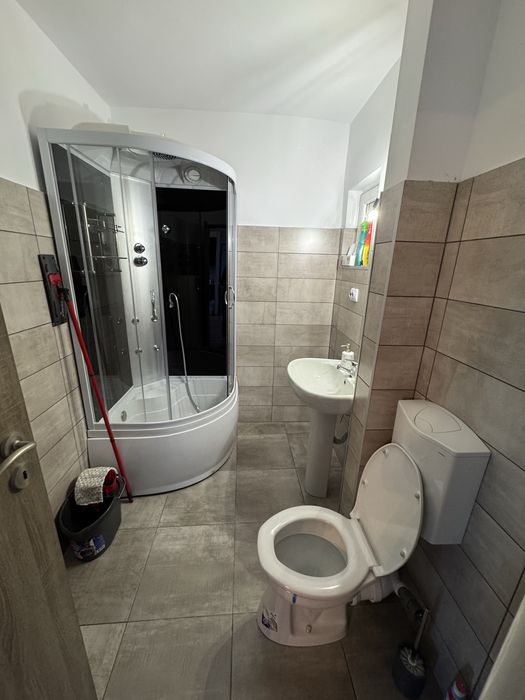 Apartament de închiriat