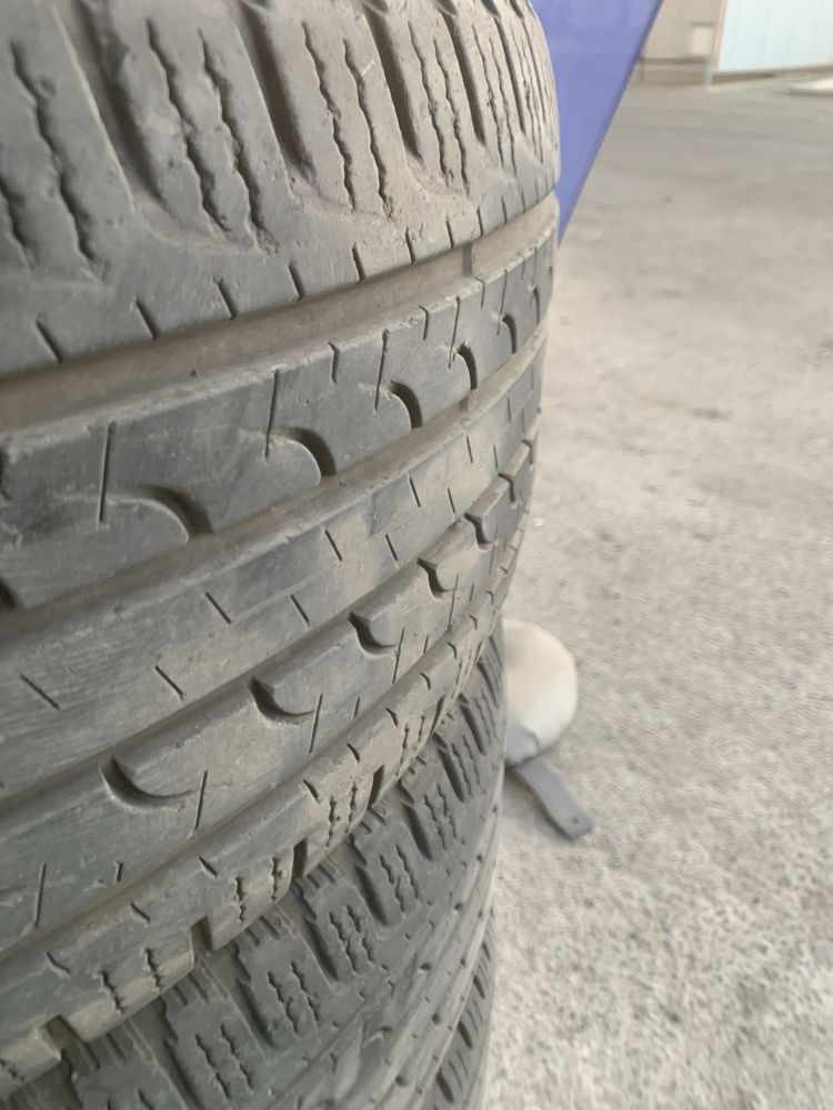 Продам шины 235 50 r19