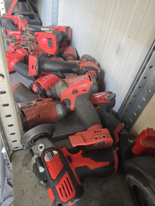 Vand scule milwaukee