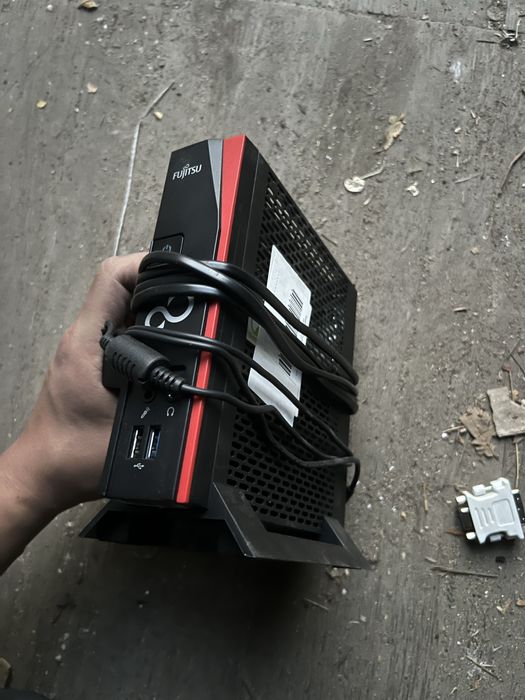 Fujitsu FUTRO  продам тонкий клиент