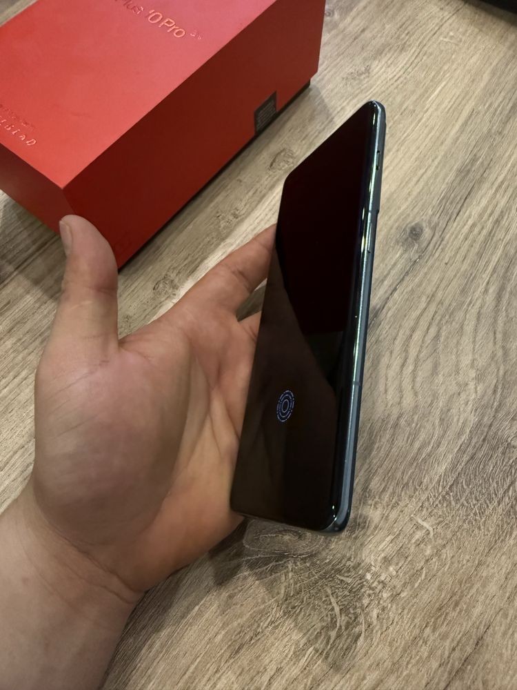 One plus 10 pro Отлично състояне